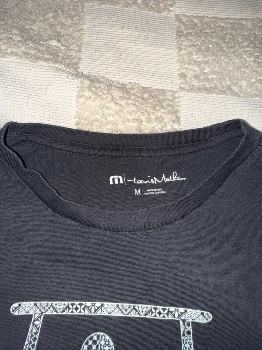 TravisMathew graphic t-shirt size‎ M